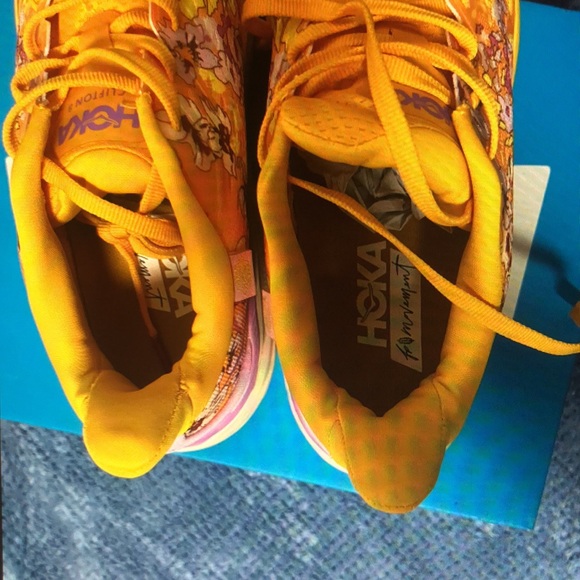 HOKA Bondi 8 Every Day Running Women's Shoes Floral Pink Yellow - Picture 6 of 7
